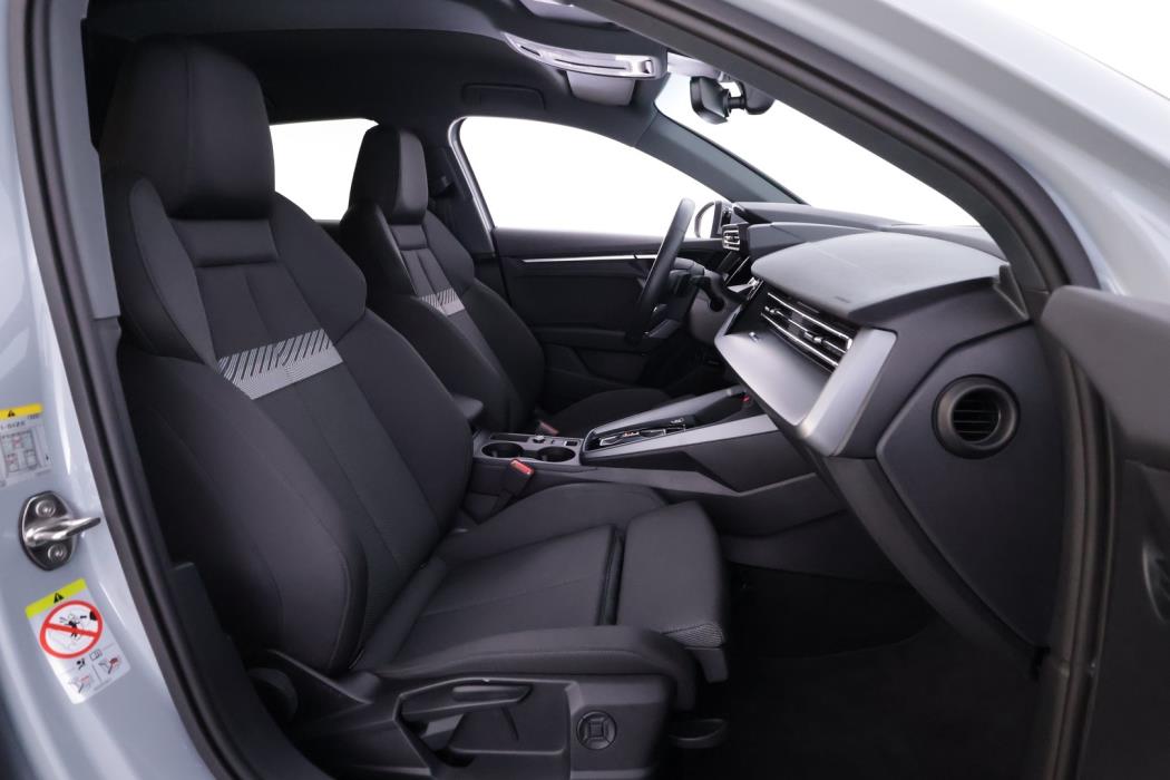 AUDI A3 2025