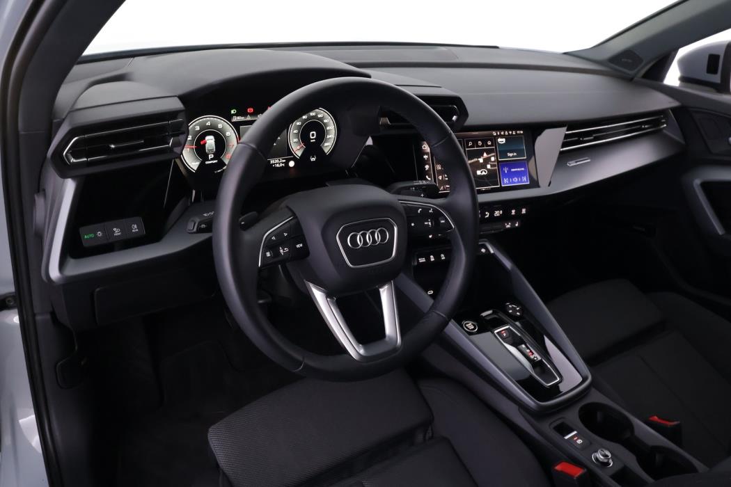 AUDI A3 2025
