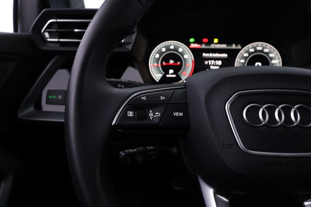 AUDI A3 2025