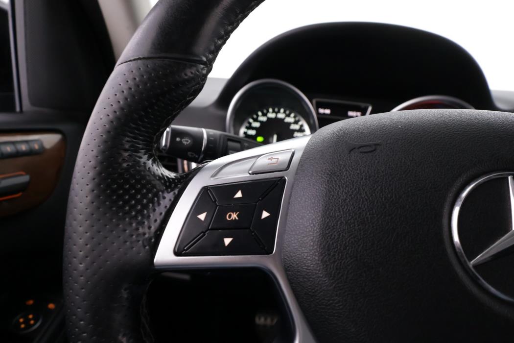 MERCEDES-BENZ ML 2012