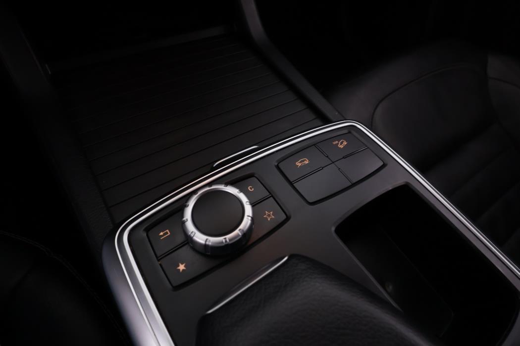 MERCEDES-BENZ ML 2012