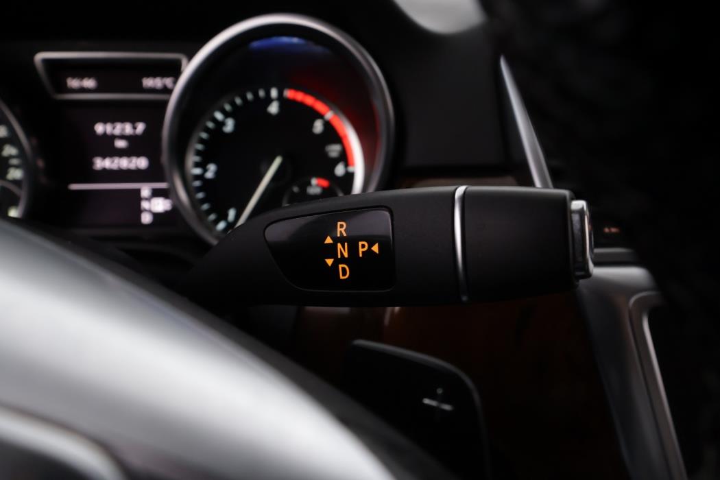 MERCEDES-BENZ ML 2012