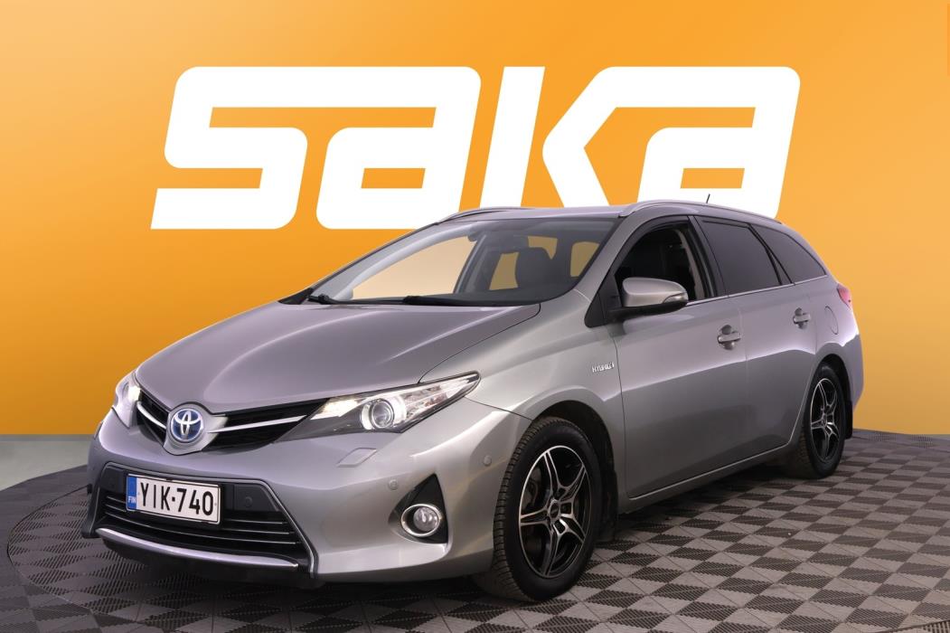 TOYOTA Auris 2013