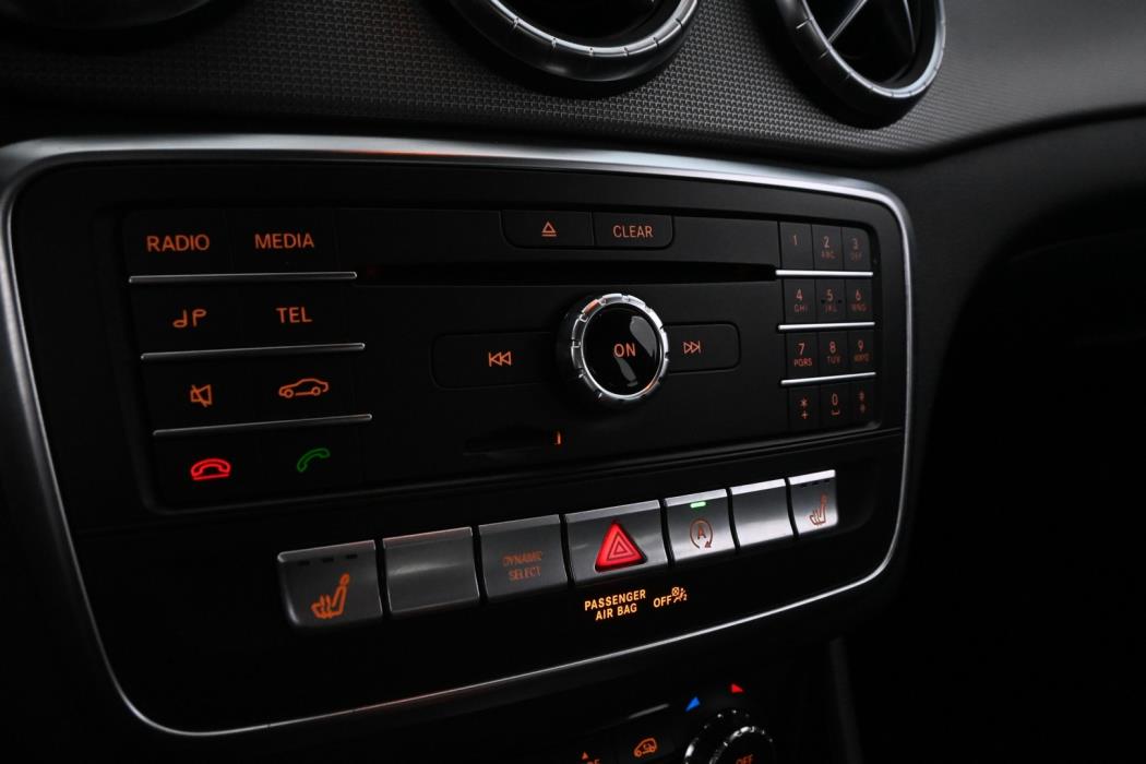 MERCEDES-BENZ CLA 2017