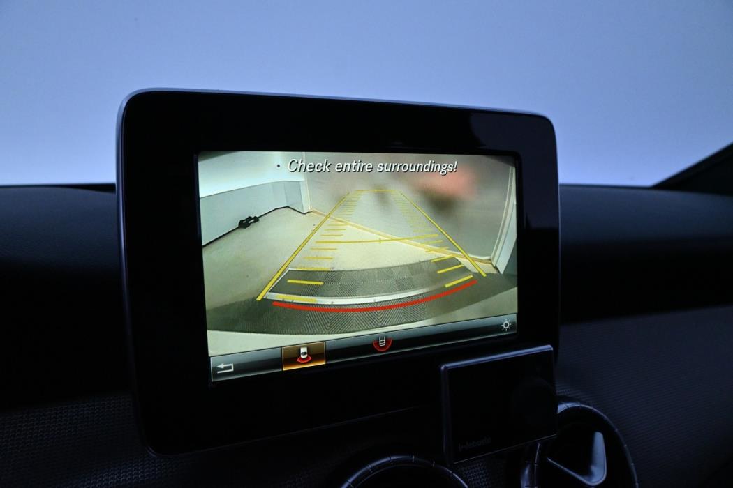 MERCEDES-BENZ CLA 2017