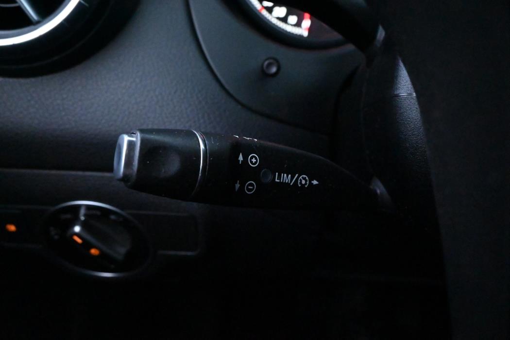 MERCEDES-BENZ CLA 2017