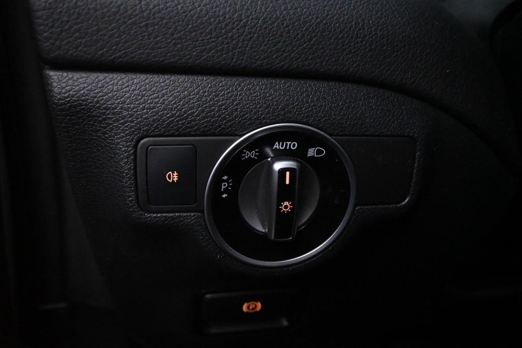 MERCEDES-BENZ CLA 2017