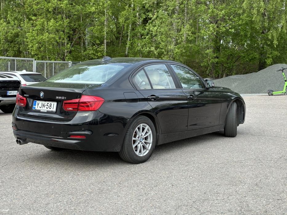 BMW 320 2017
