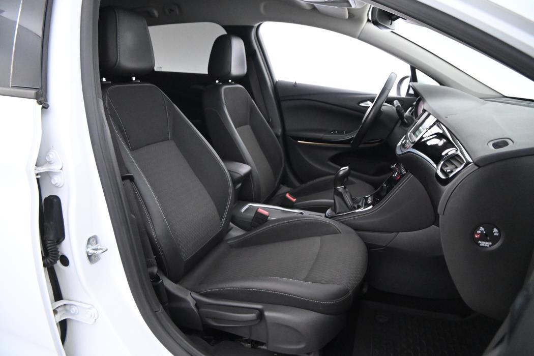OPEL Astra 2017