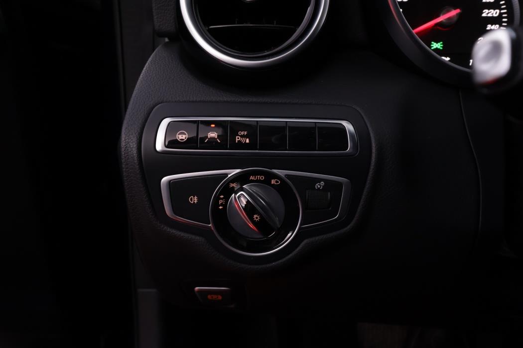 MERCEDES-BENZ C 2016