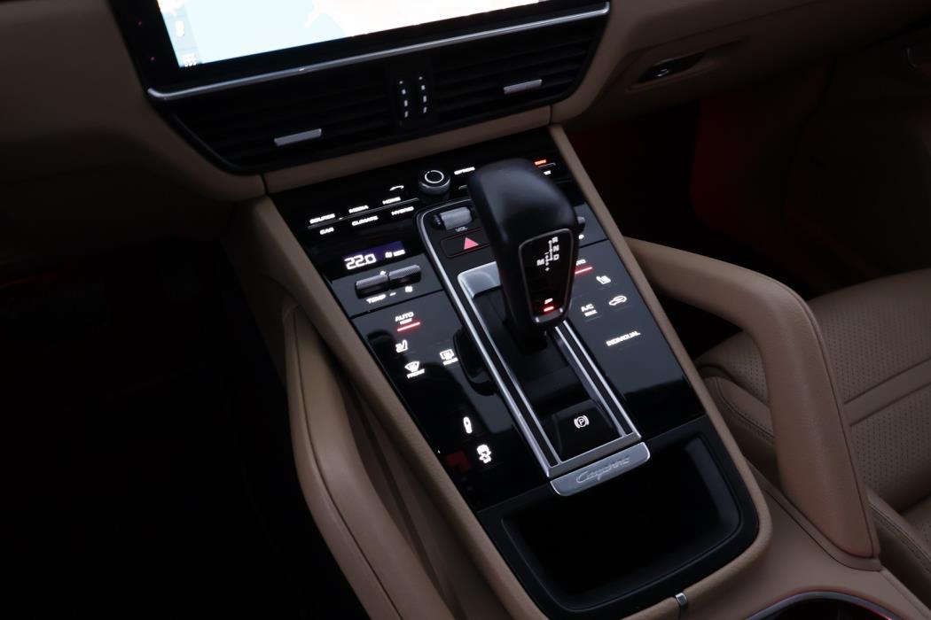 PORSCHE Cayenne 2021