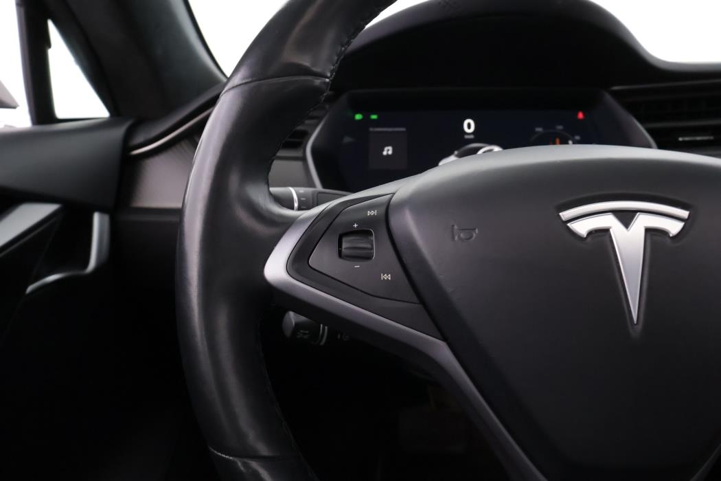 TESLA Model S 2018