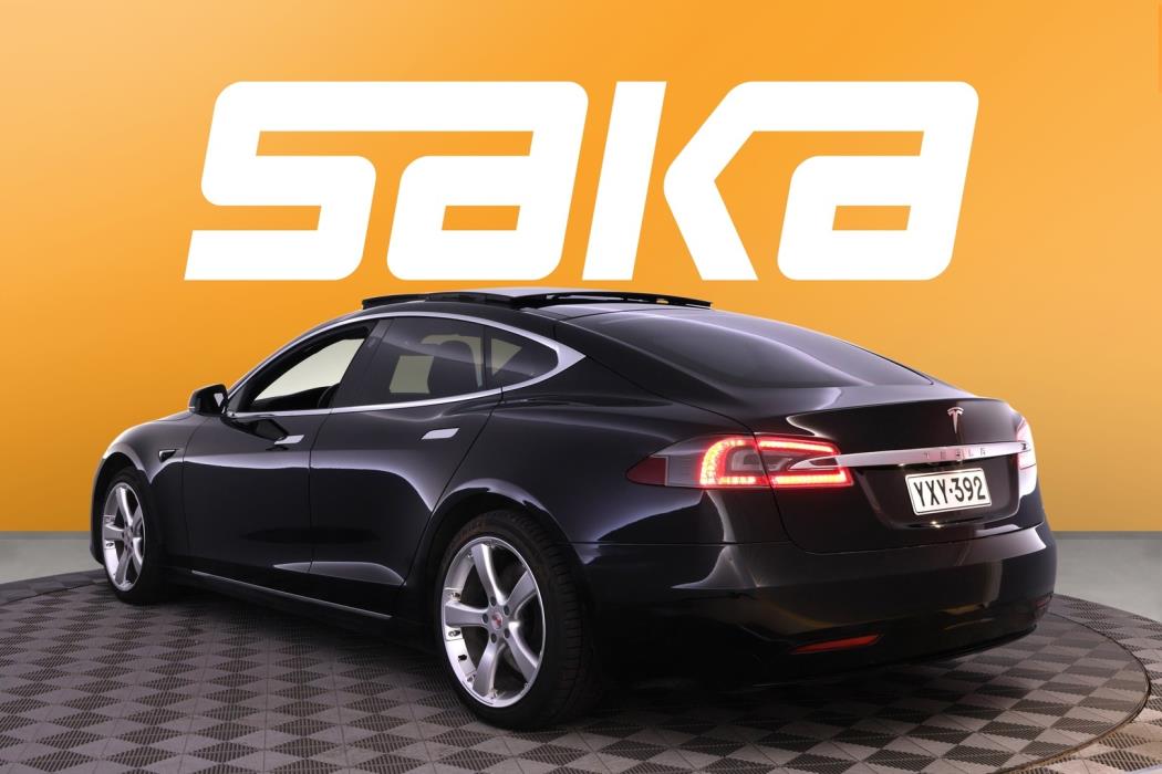 TESLA Model S 2018
