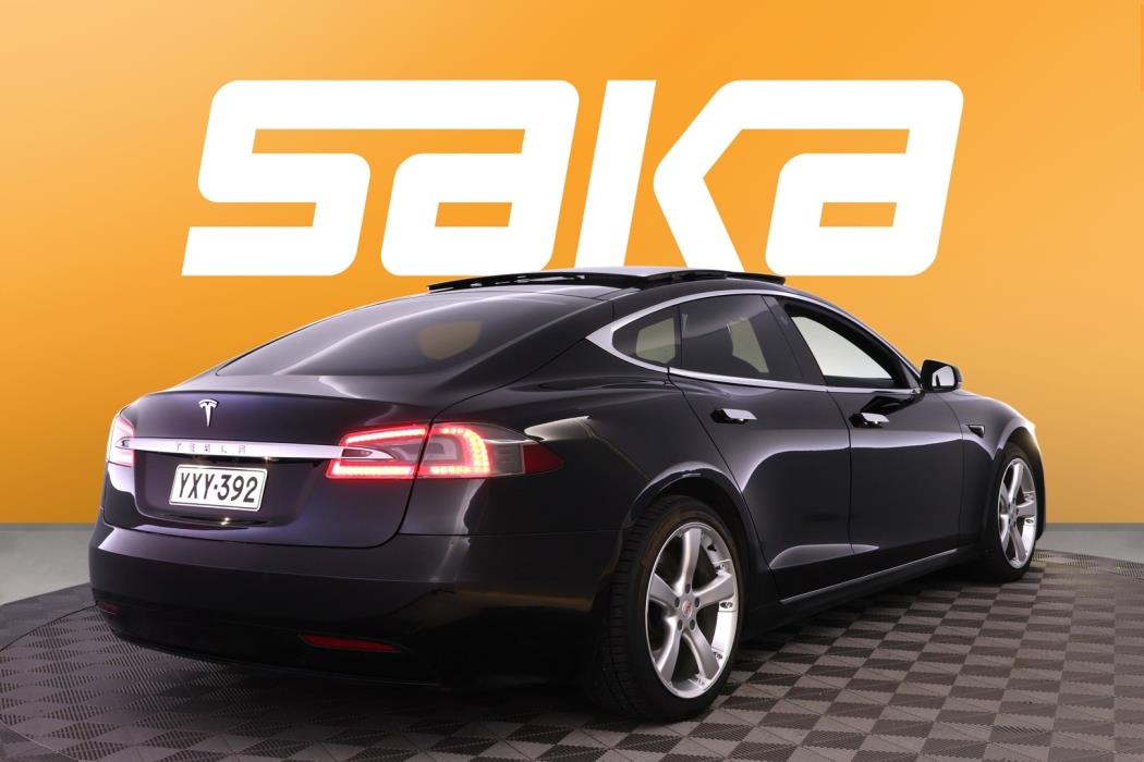 TESLA Model S 2018