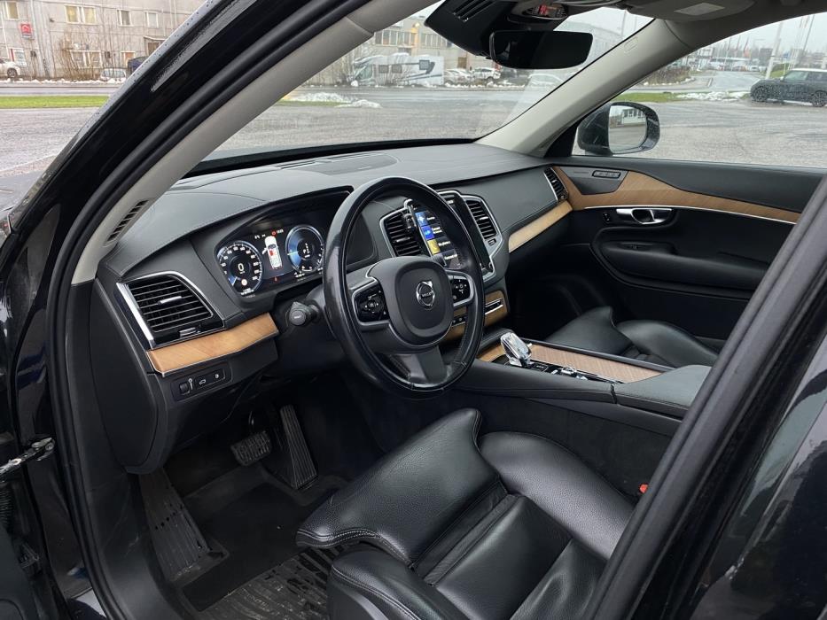 VOLVO XC90 2022