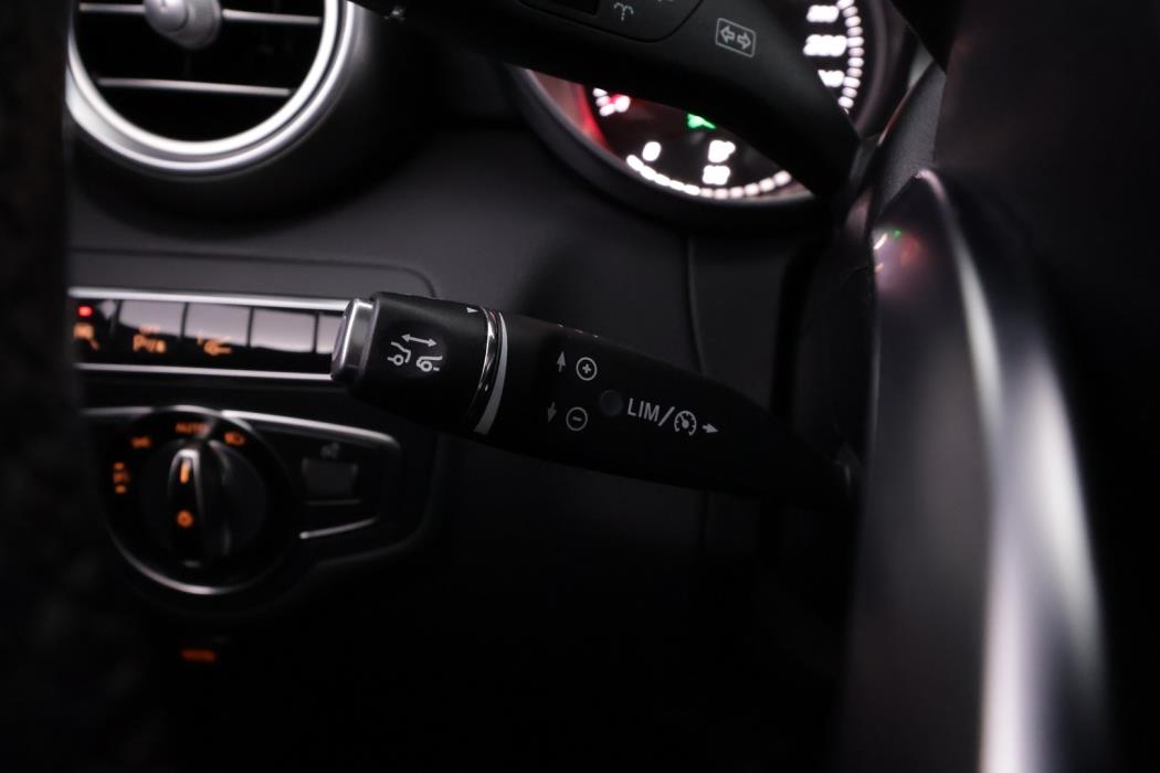 MERCEDES-BENZ C 2015