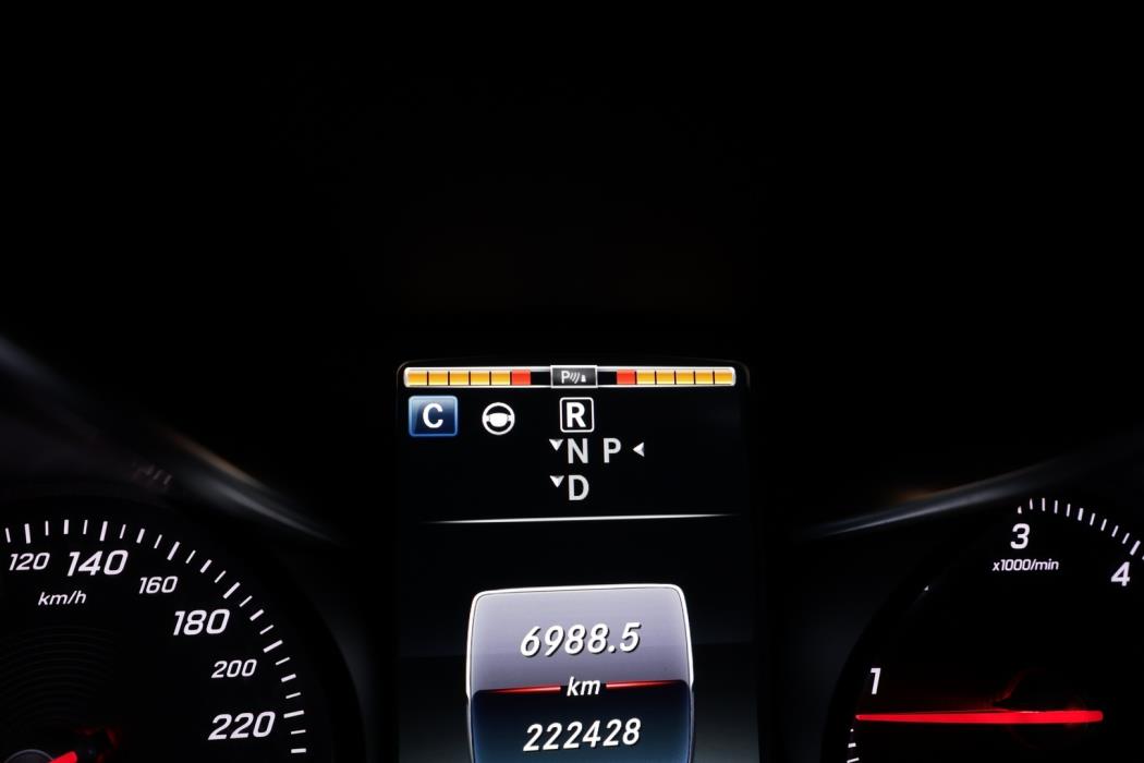 MERCEDES-BENZ C 2015