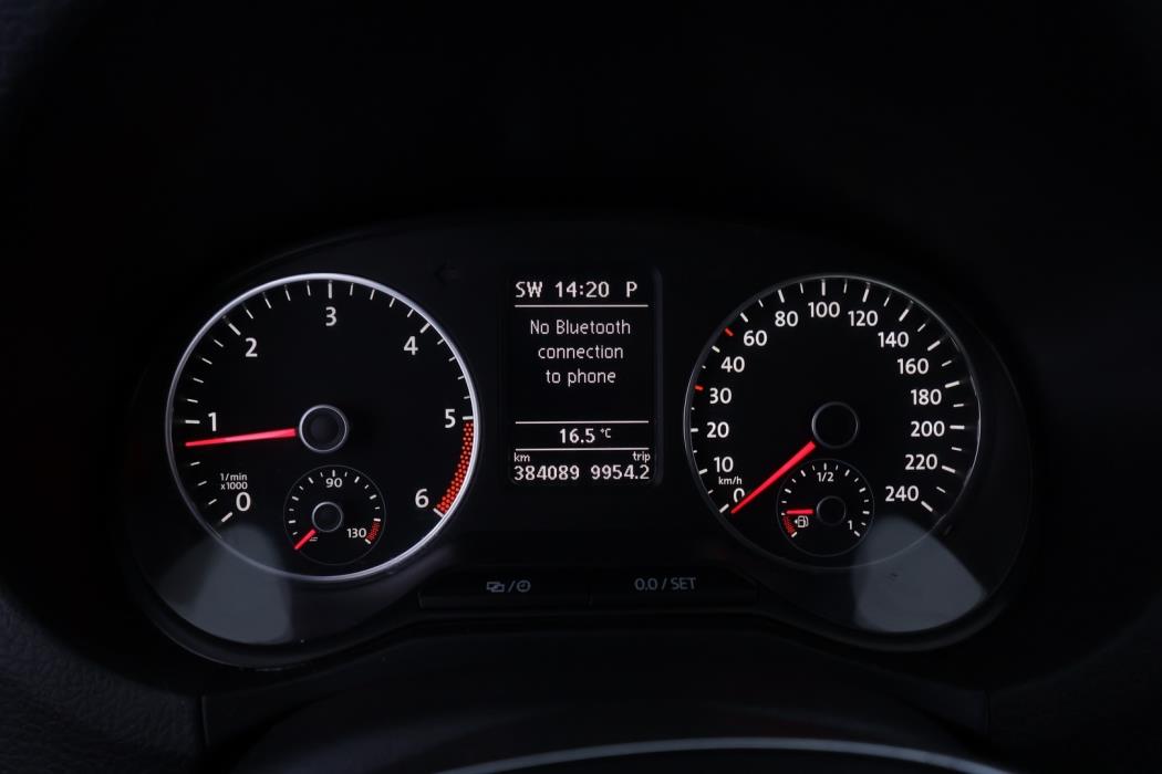 VOLKSWAGEN Amarok 2016