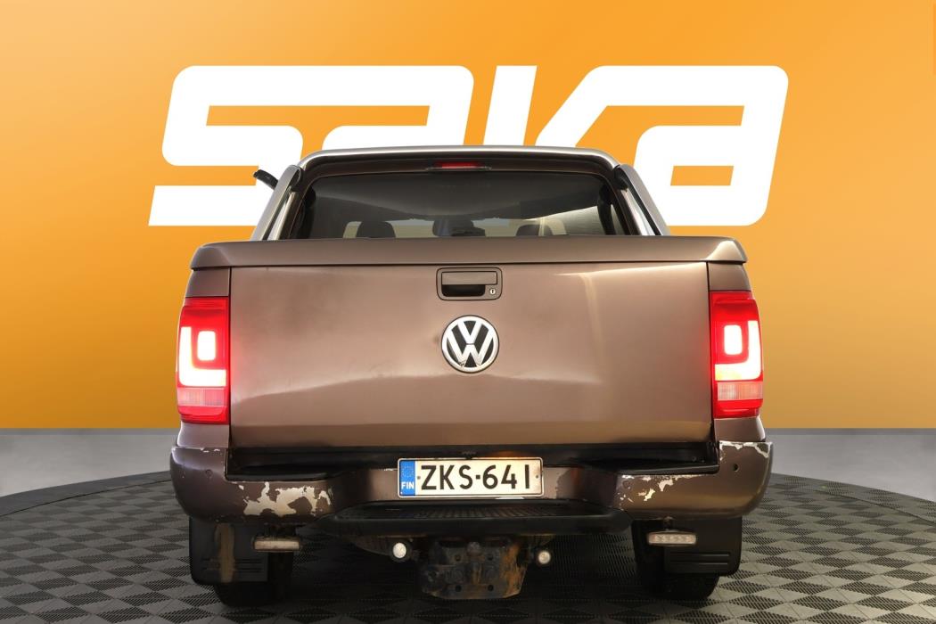 VOLKSWAGEN Amarok 2016