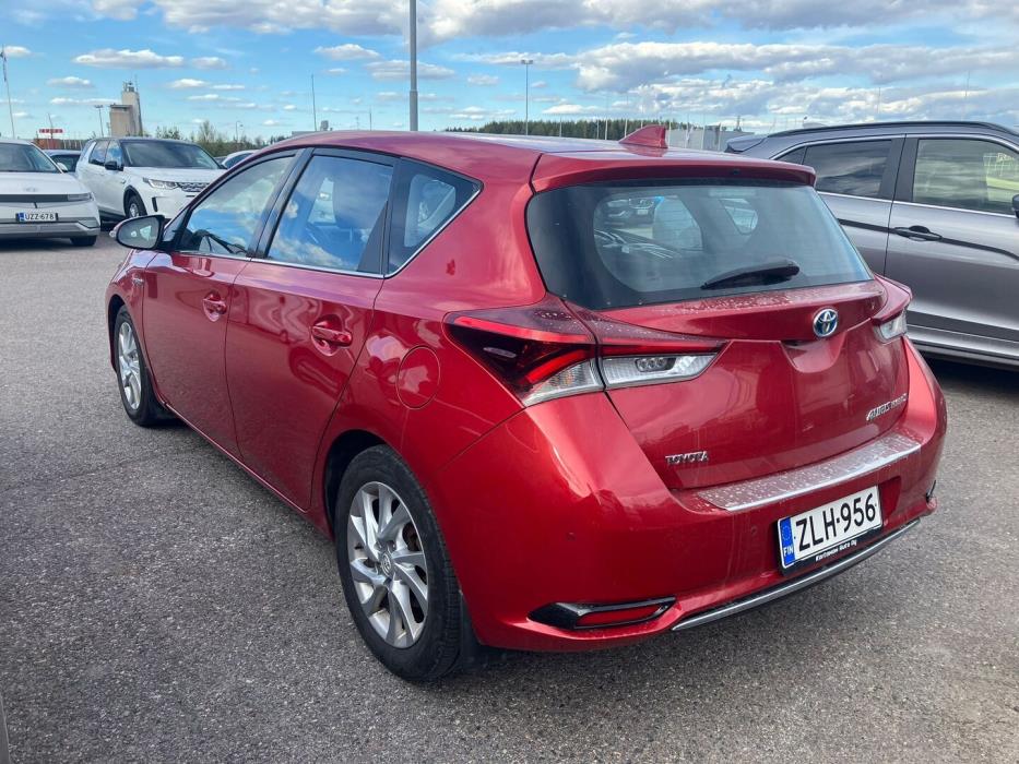 TOYOTA Auris 2017