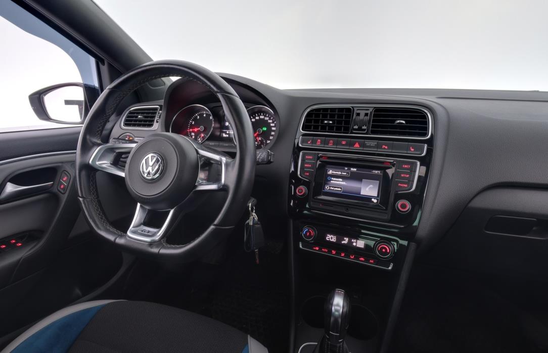 VOLKSWAGEN Polo 2017