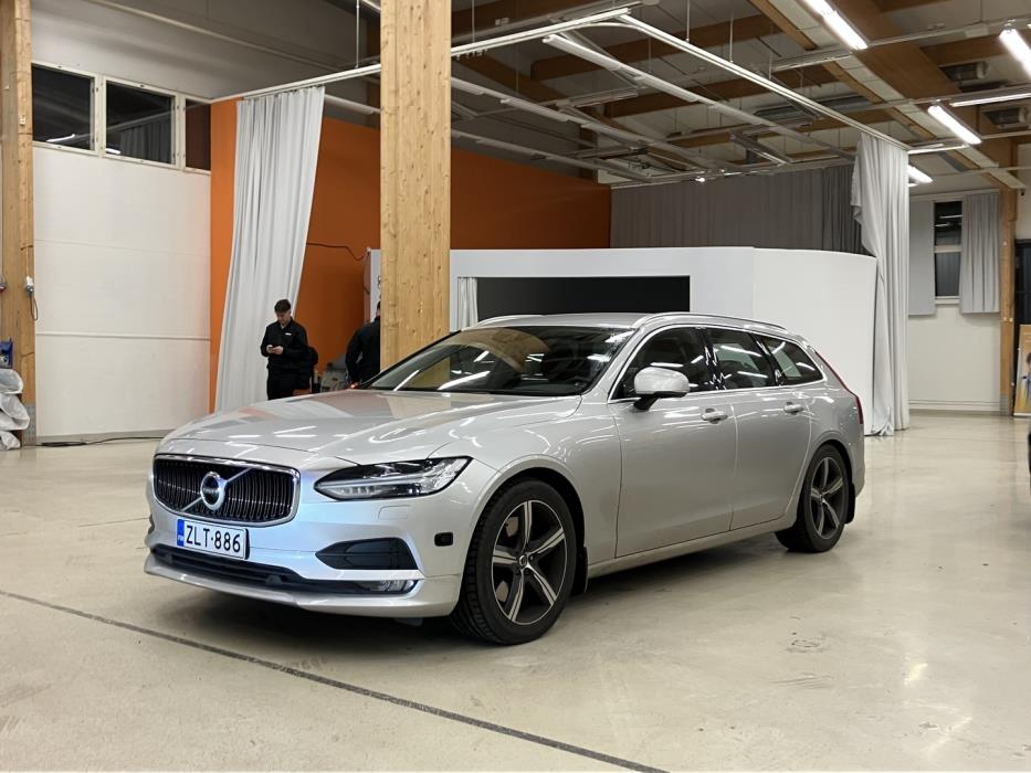 VOLVO V90 2019