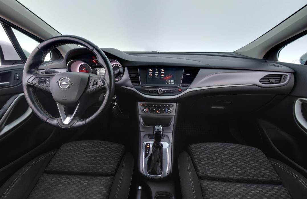 OPEL Astra 2018