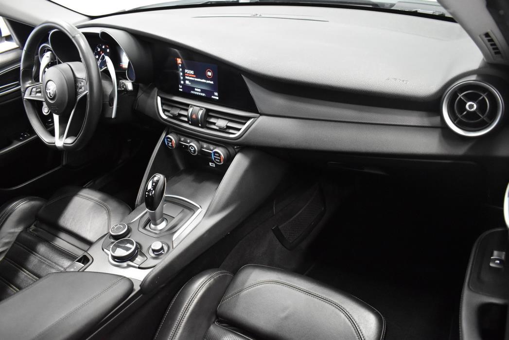 ALFA ROMEO Giulia 2019