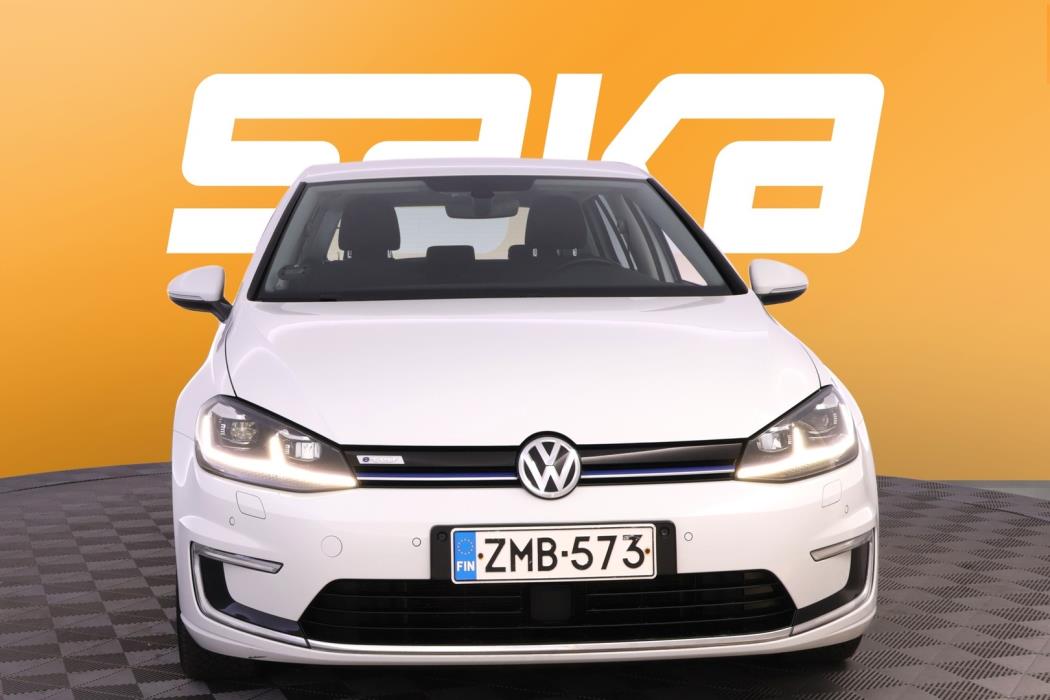VOLKSWAGEN Golf 2018