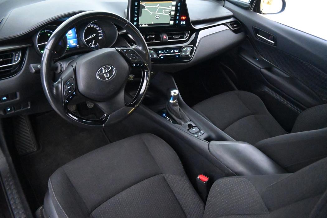 TOYOTA C-HR 2019