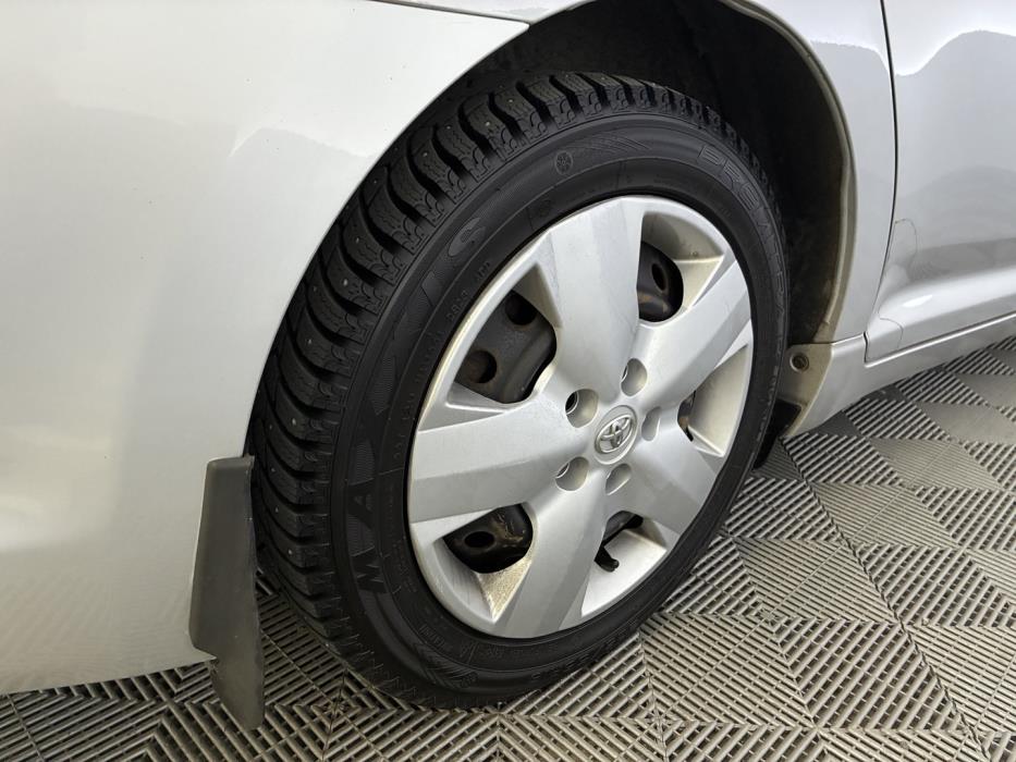 TOYOTA Avensis 2012