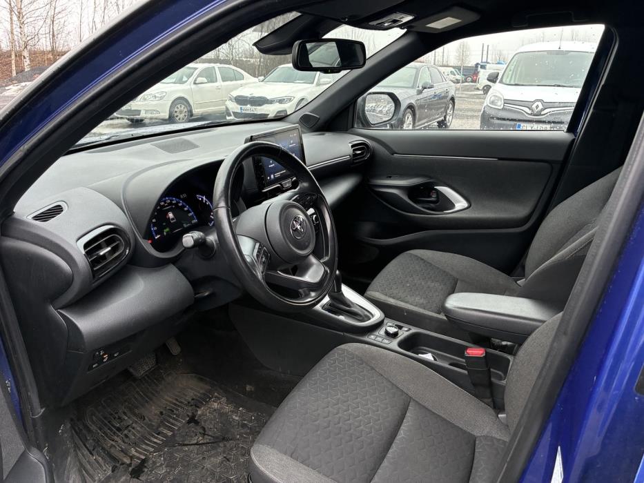 TOYOTA Yaris Cross 2022