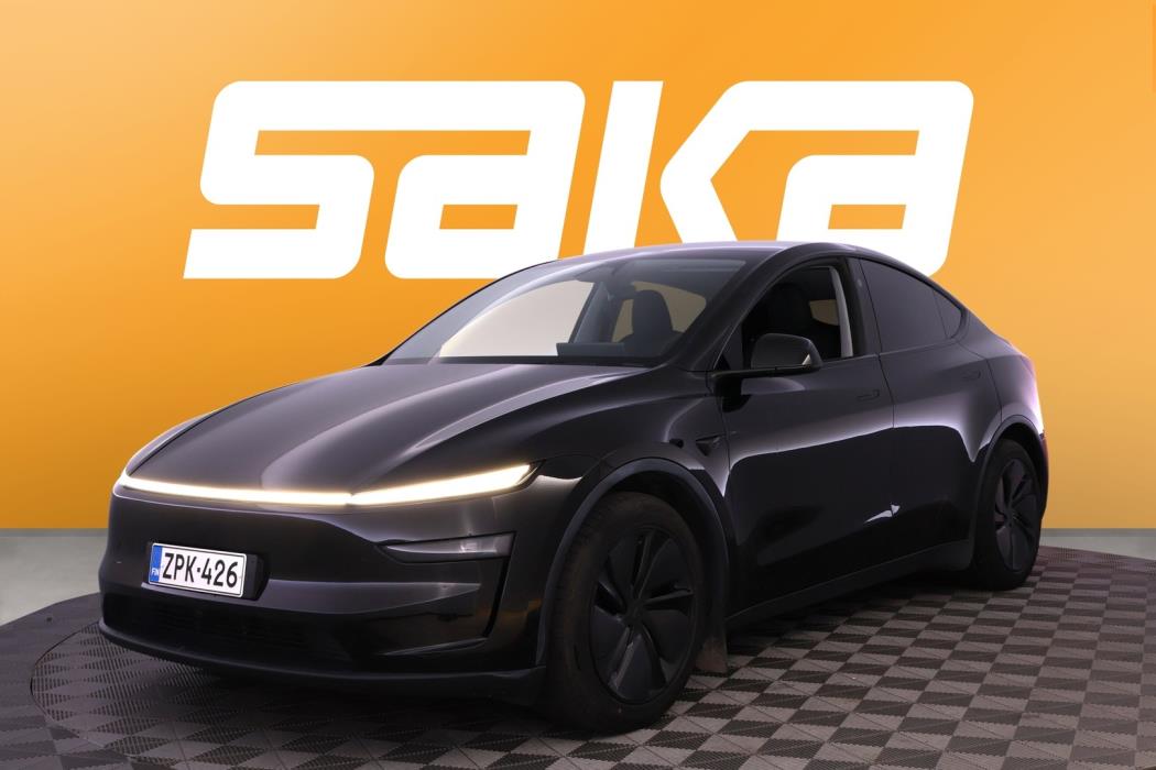 TESLA Model Y 2025