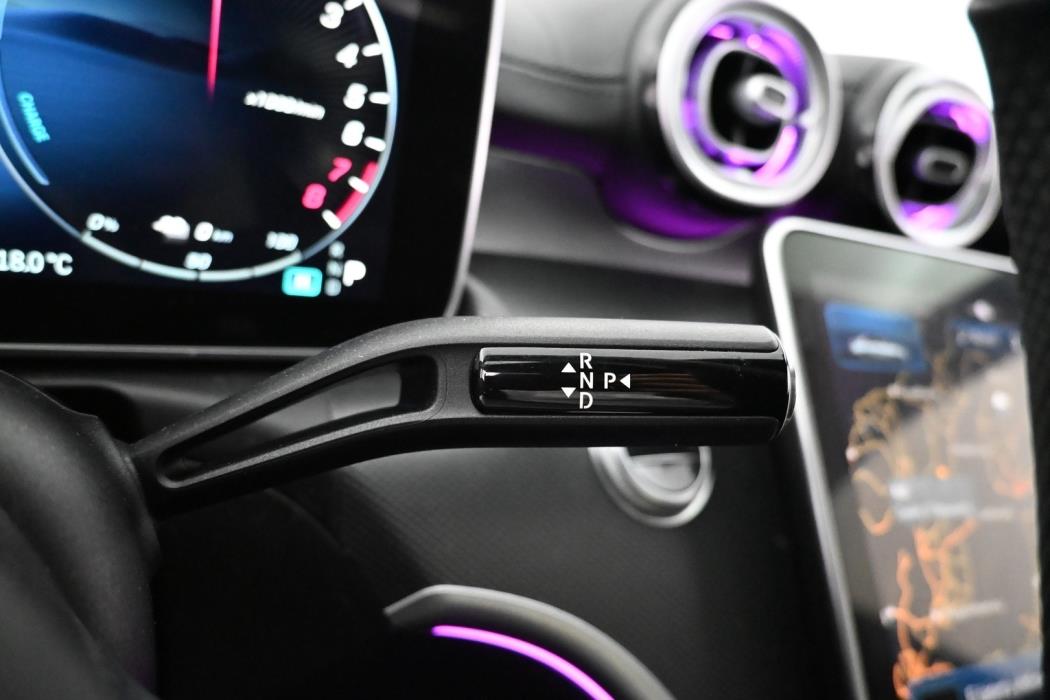 MERCEDES-BENZ C 2023