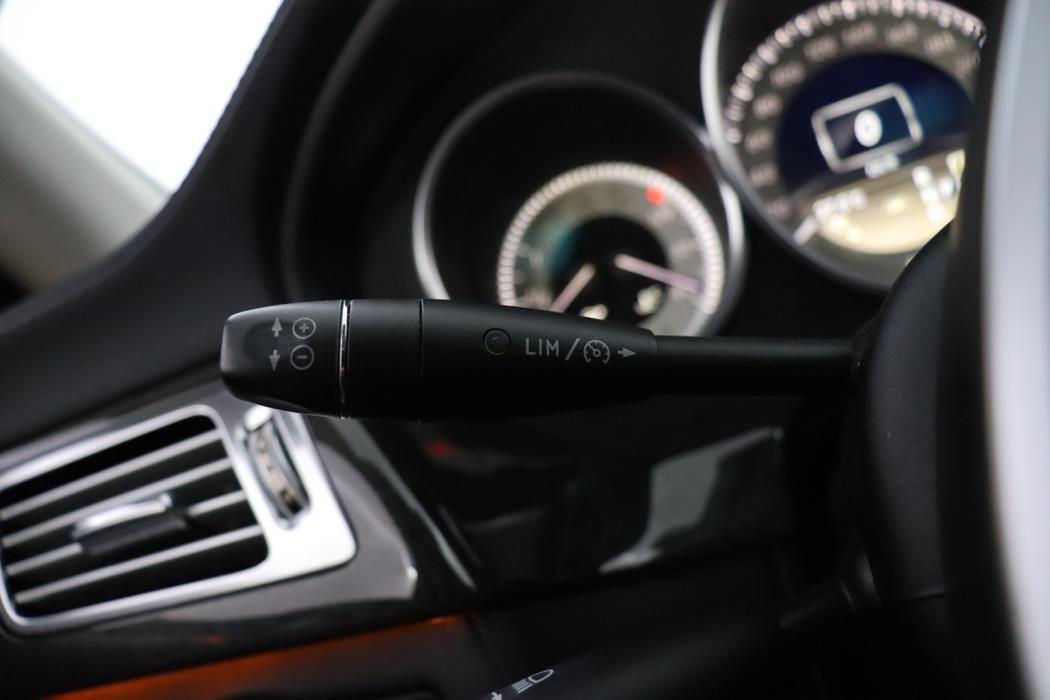 MERCEDES-BENZ CLS 2012
