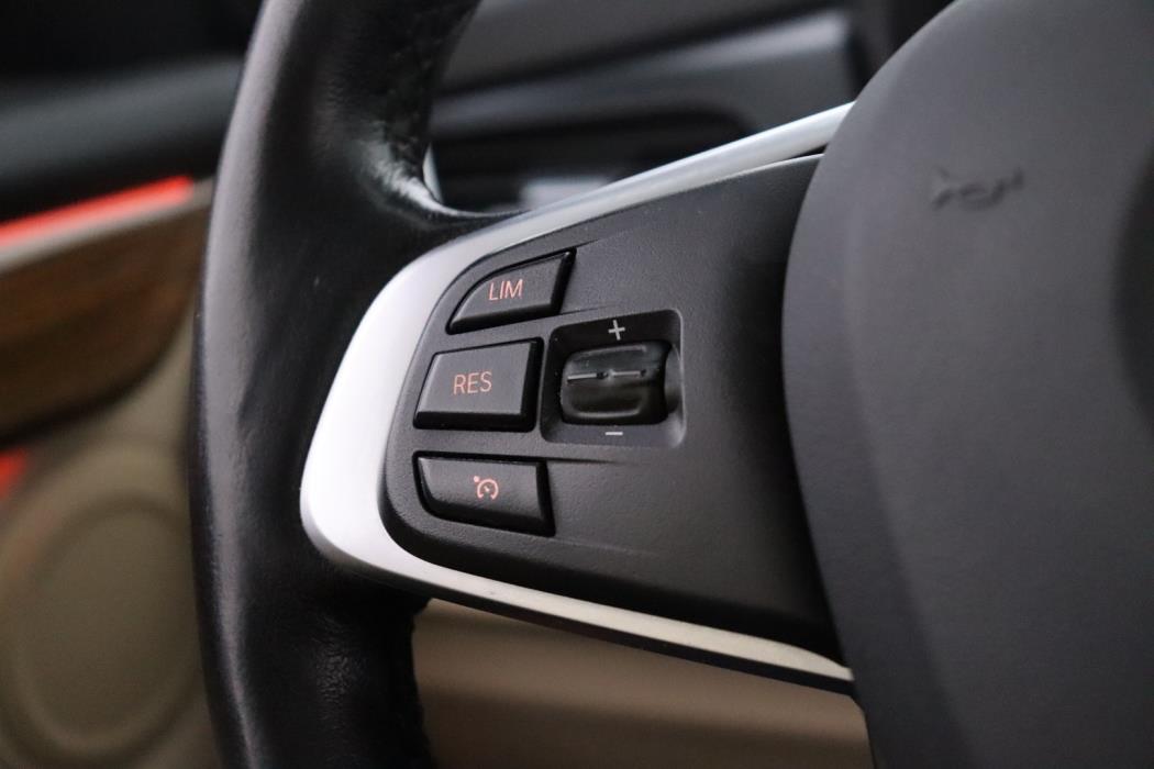 BMW 218 2015