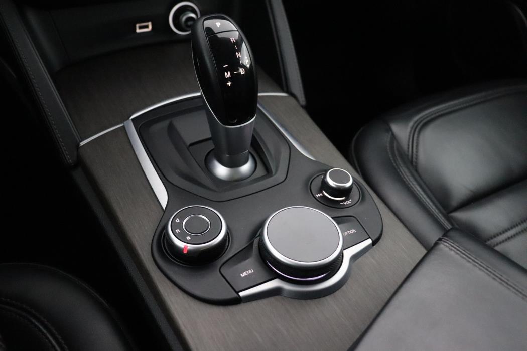 ALFA ROMEO Stelvio 2017