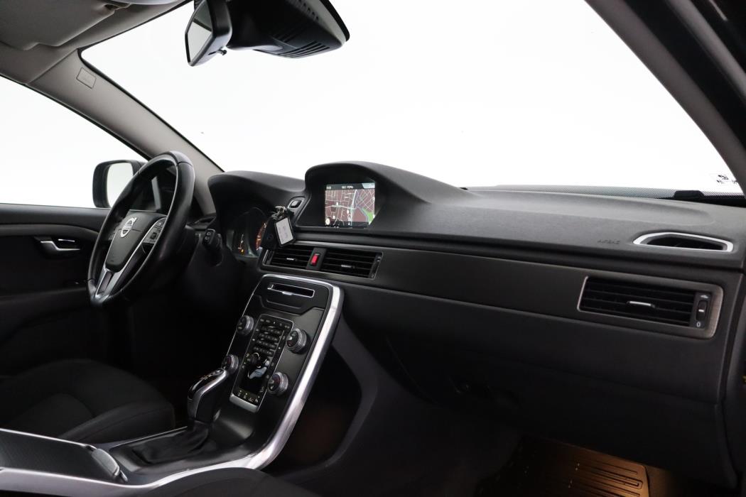 VOLVO XC70 2016