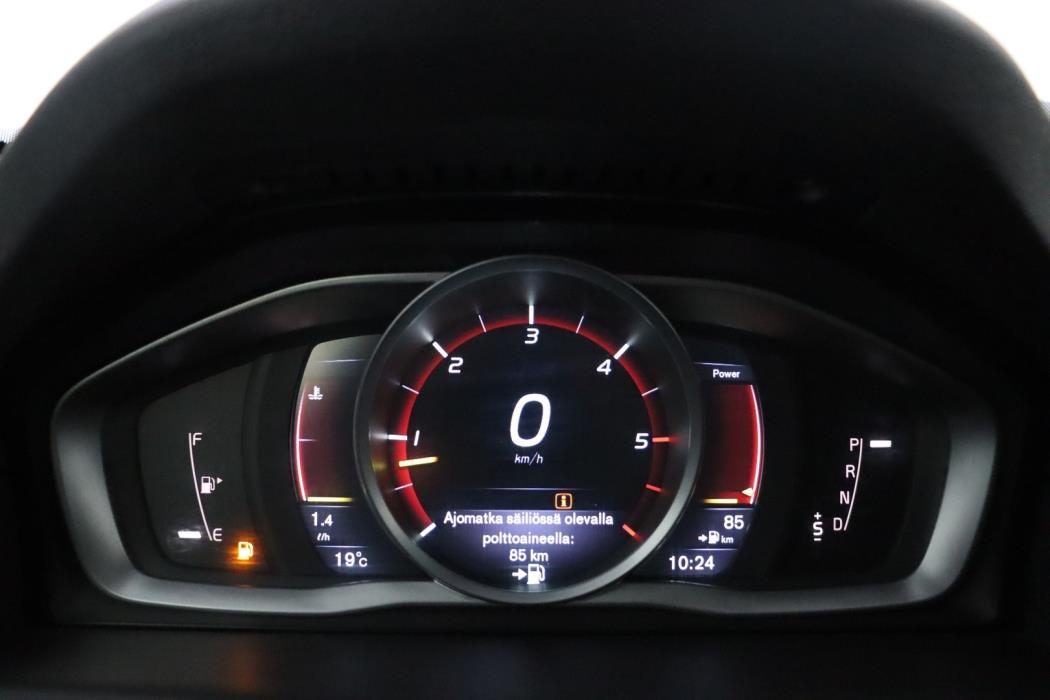 VOLVO XC70 2016