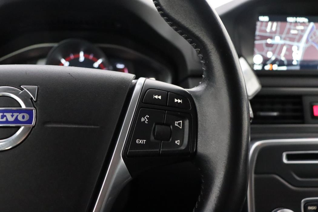 VOLVO XC70 2016