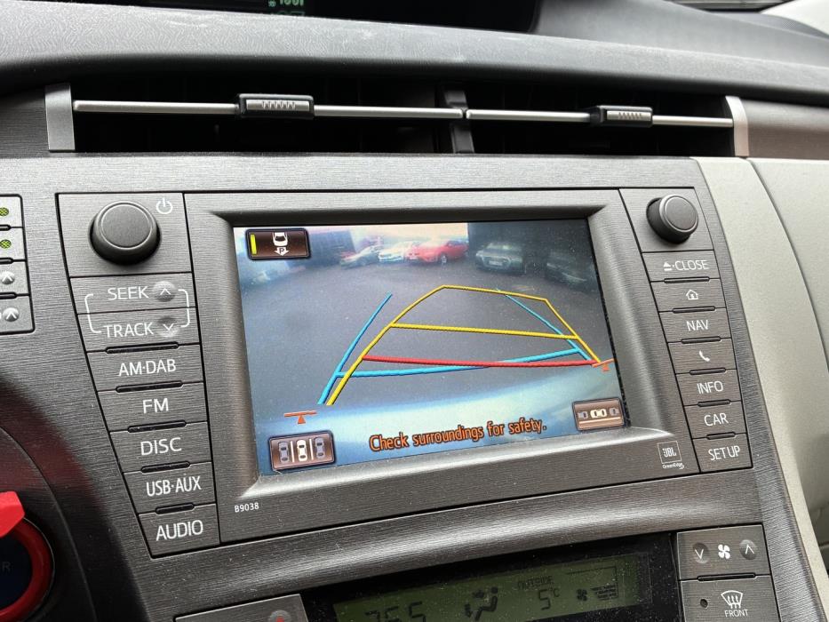 TOYOTA PRIUS PLUG-IN HYBRID 2012