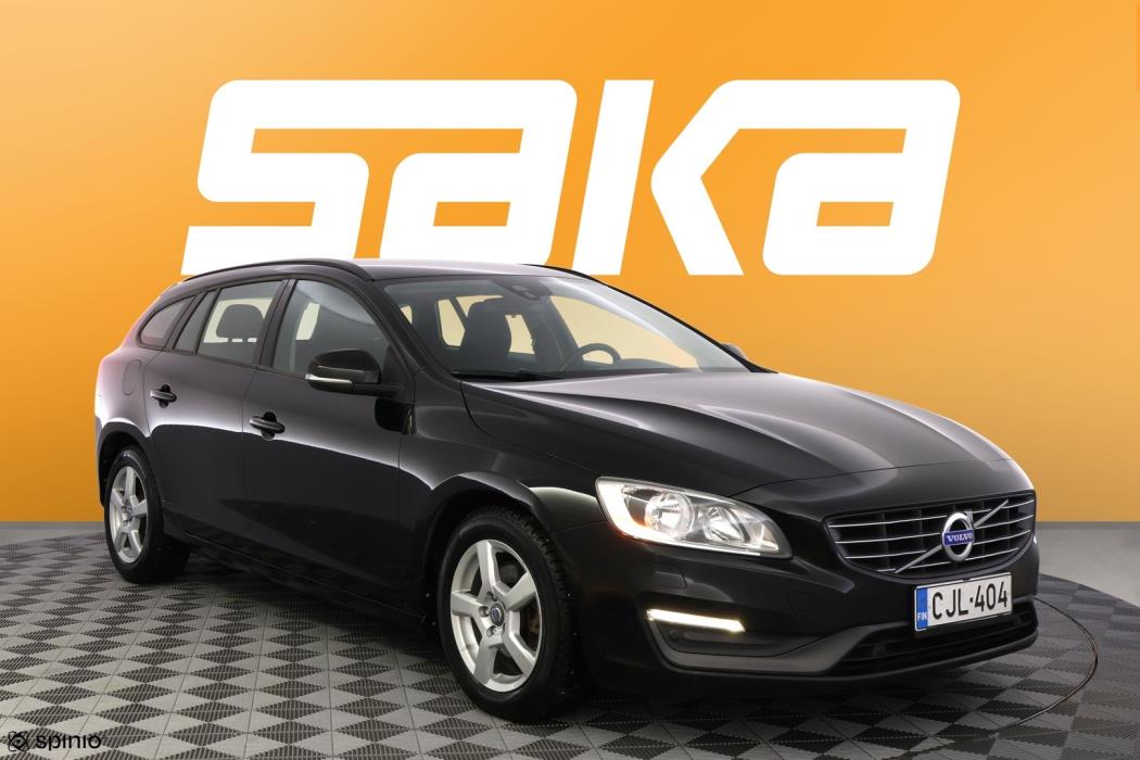 VOLVO V60 2015