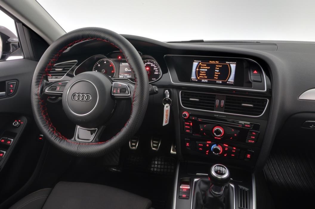 AUDI A4 2015