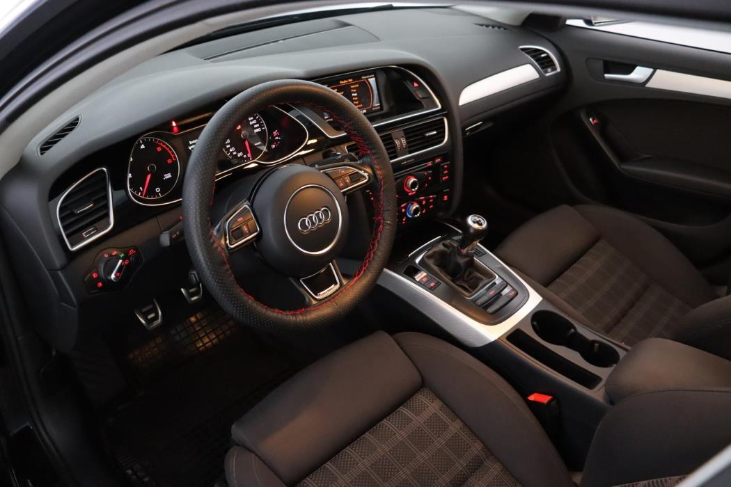 AUDI A4 2015