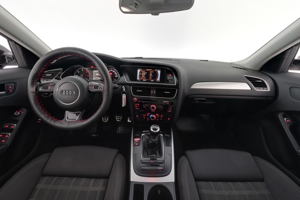 AUDI A4 2015