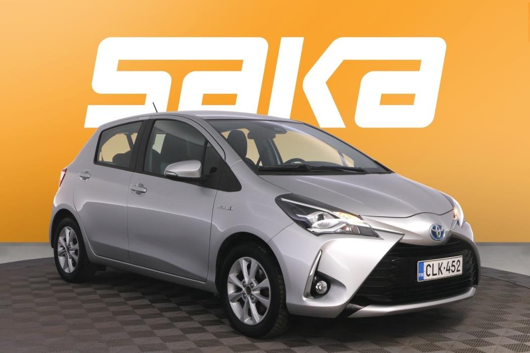 TOYOTA Yaris 2018