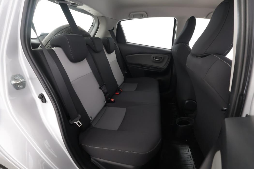 TOYOTA Yaris 2018