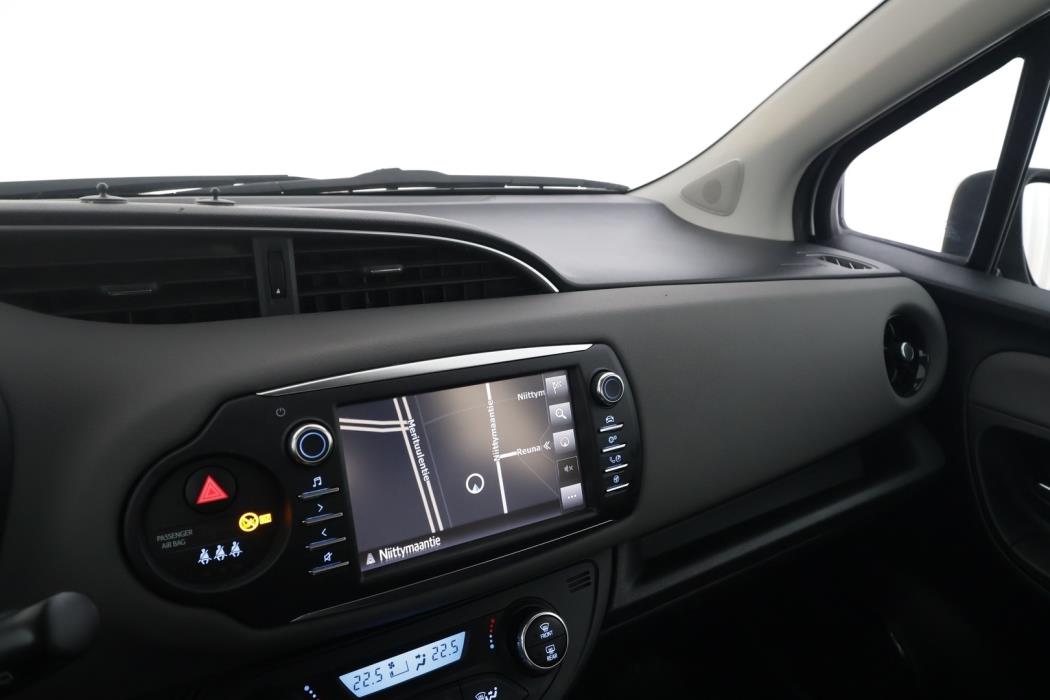 TOYOTA Yaris 2018