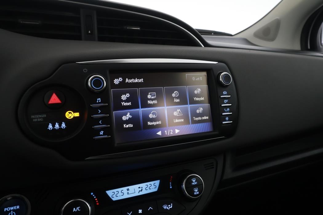 TOYOTA Yaris 2018