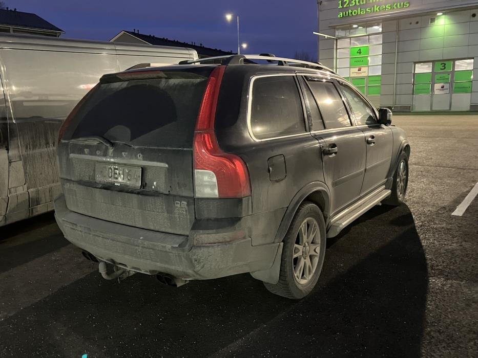 VOLVO XC90 2011